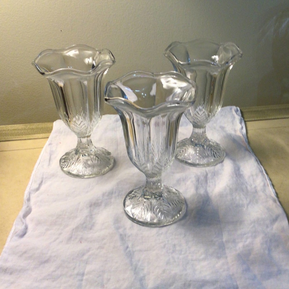 Vintage Italy Fidenza footed dessert cups